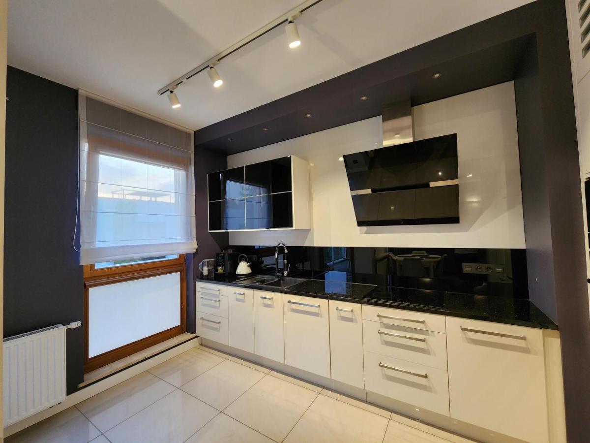 Nadmorski Dwor Modern Apartment Gdansk Bagian luar foto