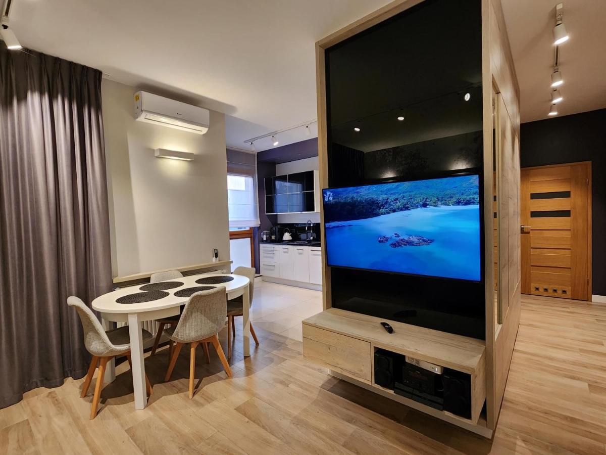 Nadmorski Dwor Modern Apartment Gdansk Bagian luar foto